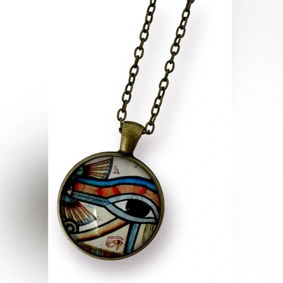 🛍️SALE🛍️ Eye of Horus Pendant Necklace - Picture 7 of 10